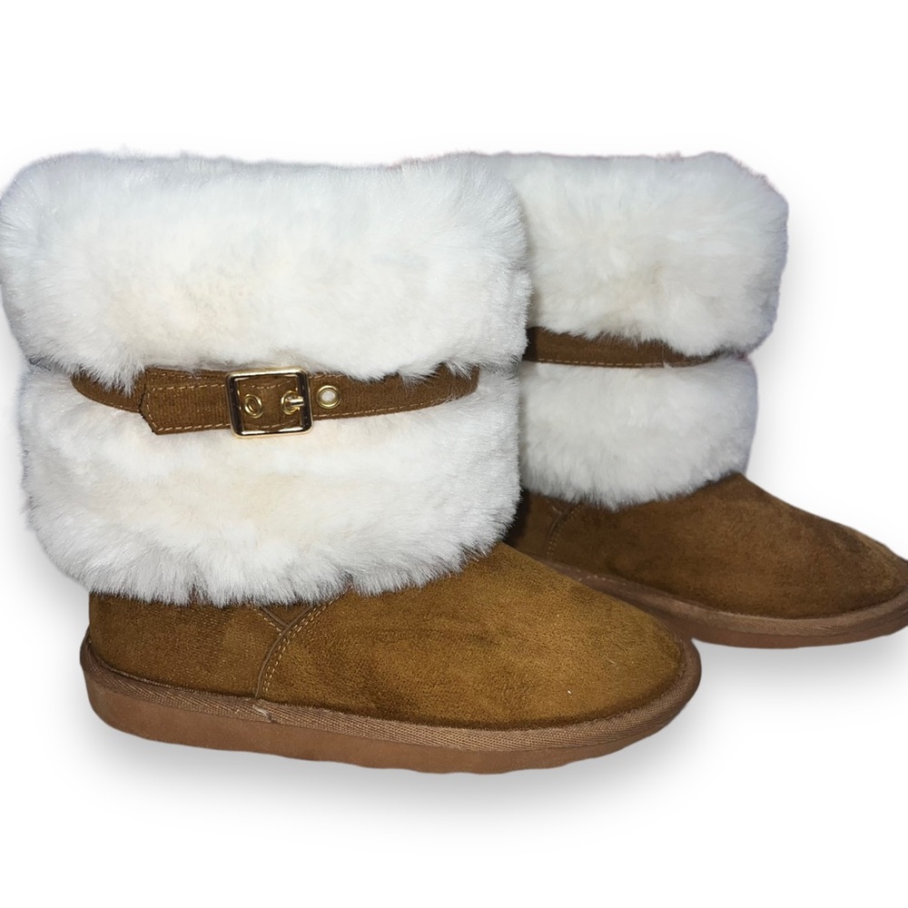 NEW Sugar Kids Harkley Chukka Style Belted Fur Tan Boots Girls Size 1